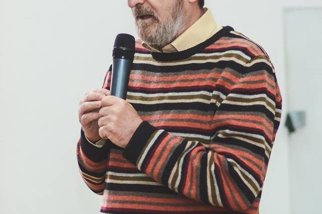 18010101_1531573243542075_4115645879914944448_n-640x675