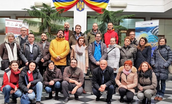 1_Geoparcul Dinozaurilor