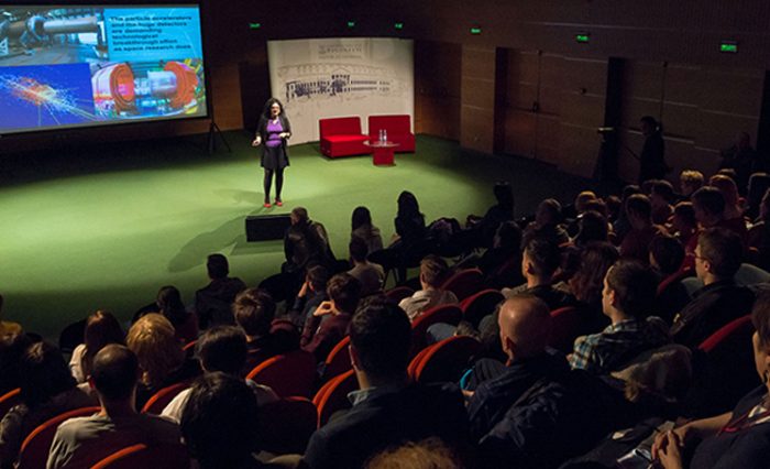 Lumea magică a acceleratoarelor de particule news nou