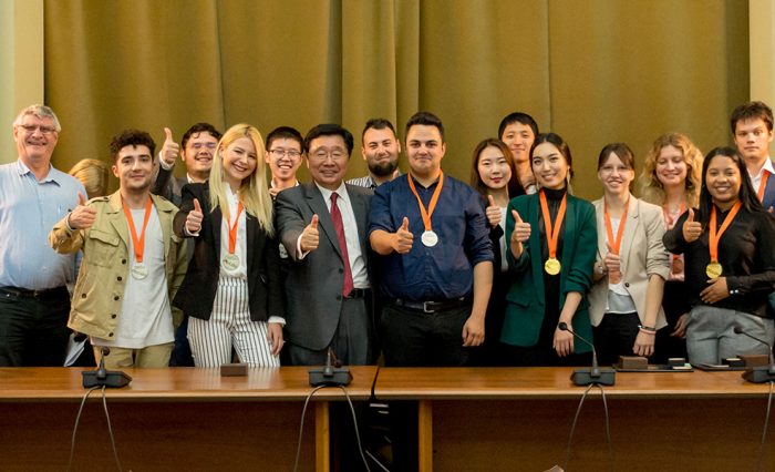 DECOS day 3 - 848 slider