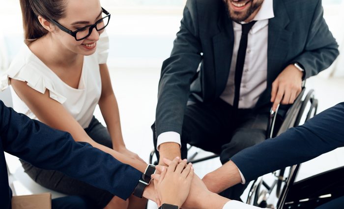 ilustratie, colectiv unit, colegi și persoane cu dizabilități