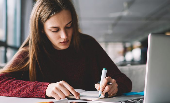 Studenți ai Universității din București