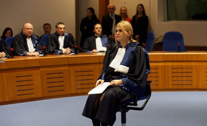 iulia motoc unibuc premiera romania universitatea din bucuresti facultatea de stiinte politice