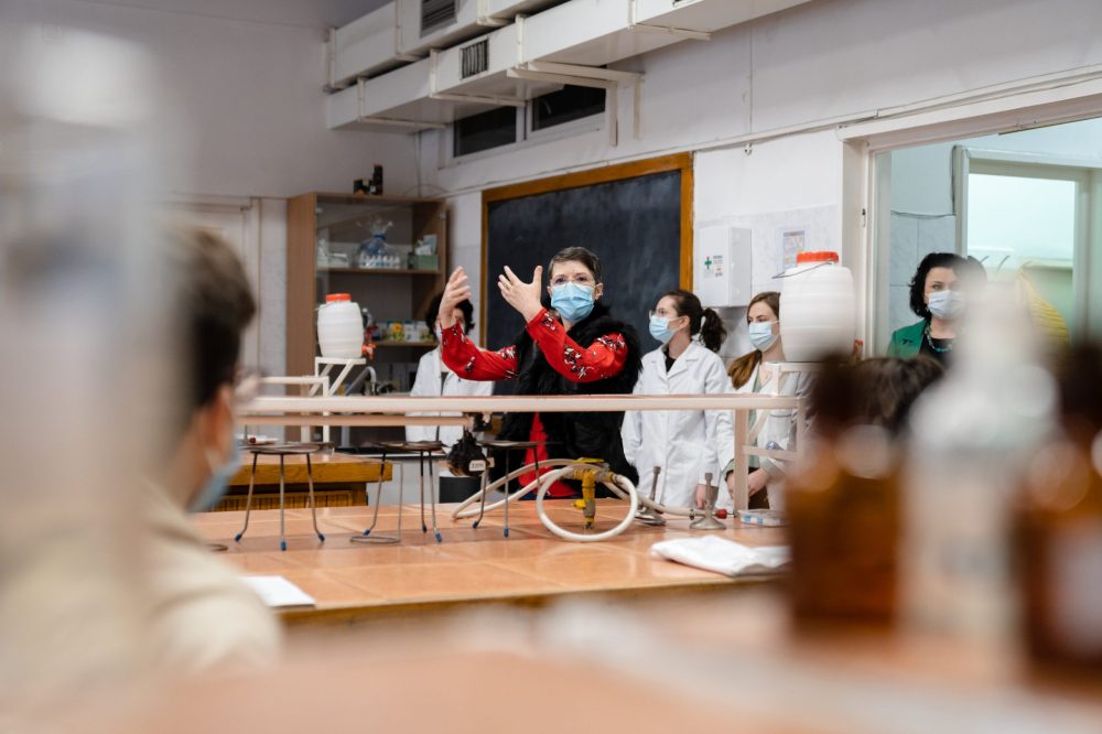 2021.12.03 - Laboratorul calator, Fac de chimie - 024