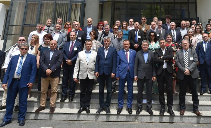 consortiul universitaria universitatea din bucuresti 2022 SLIDER