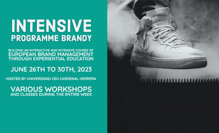 stire Experiential education