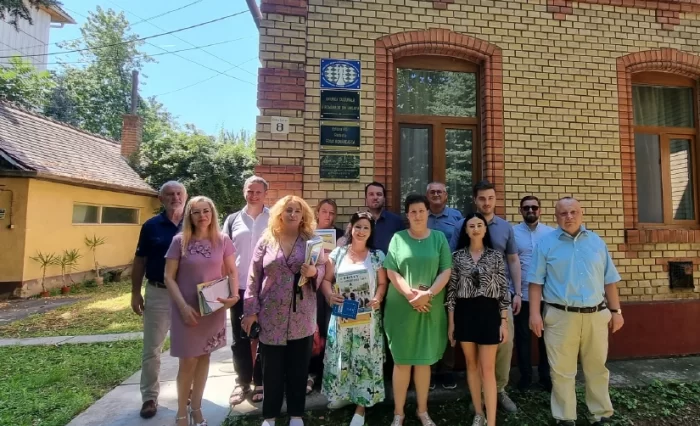 stire stiinte politice