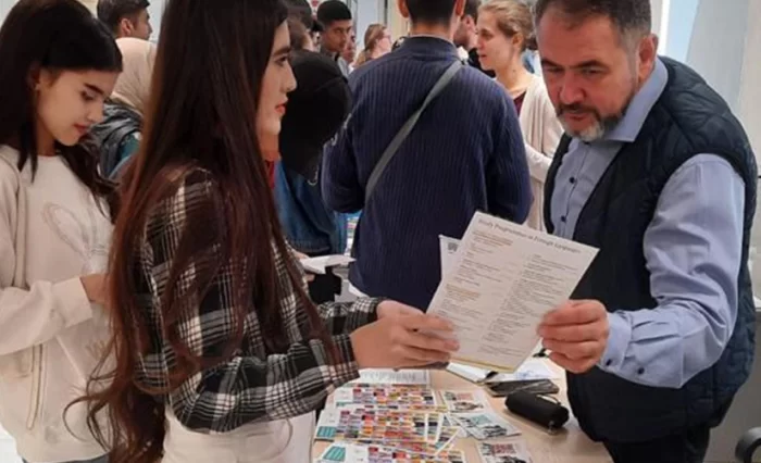 stire targ educational