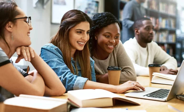 burse 2025 agentia de credite si burse stire