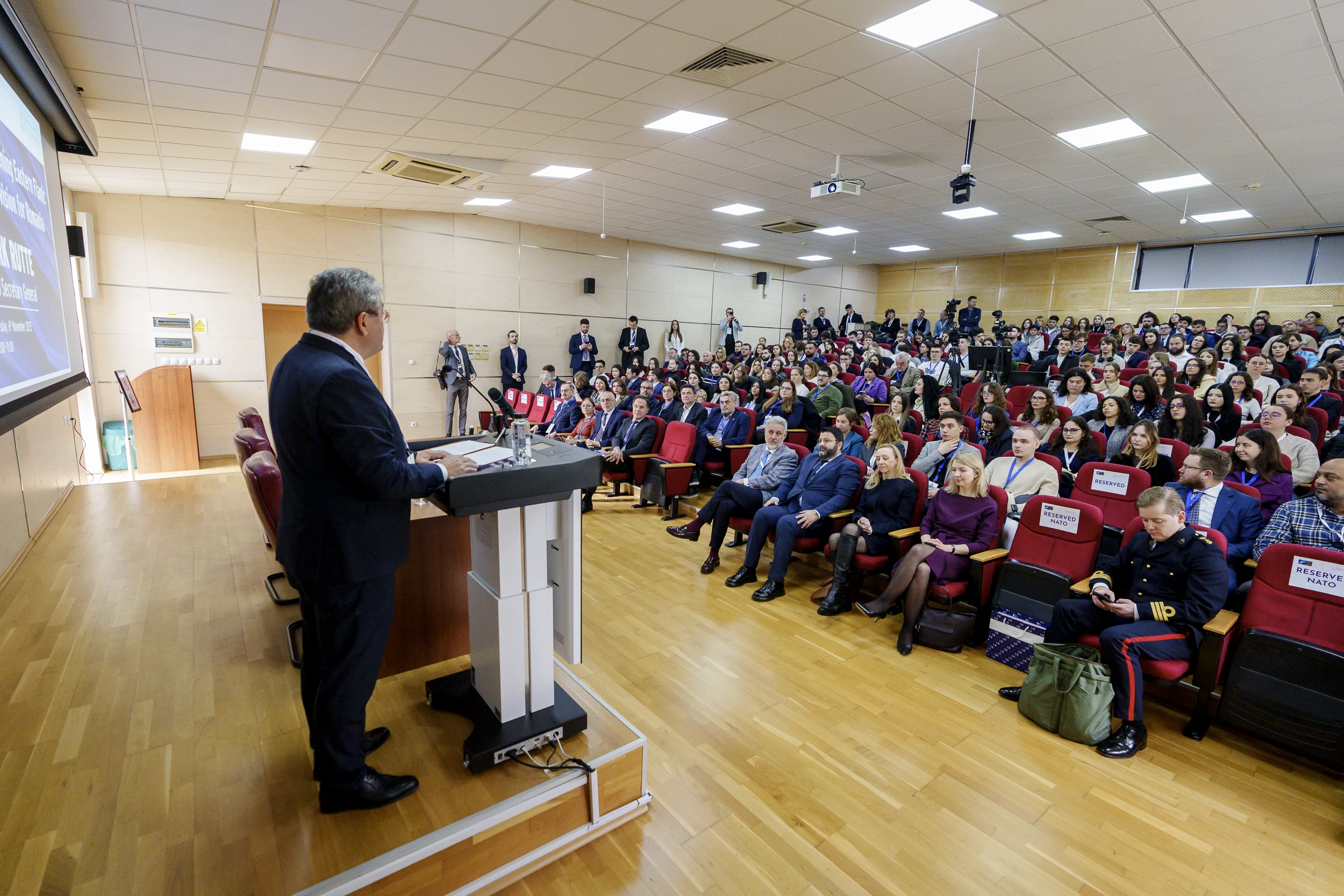 Mark Rutte @ UNIBUC - 12