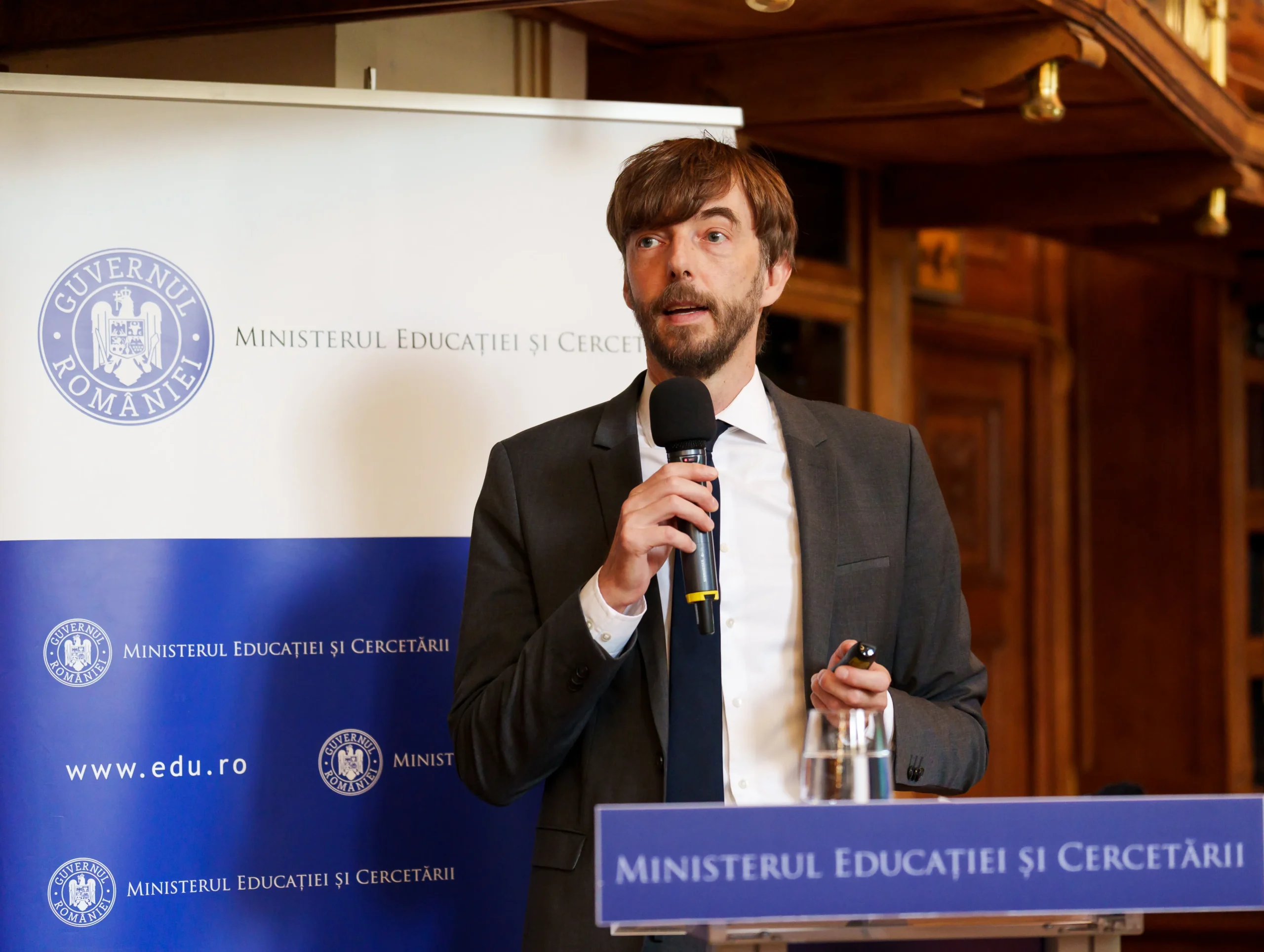 2026.09.29 - Raport OECD - 132